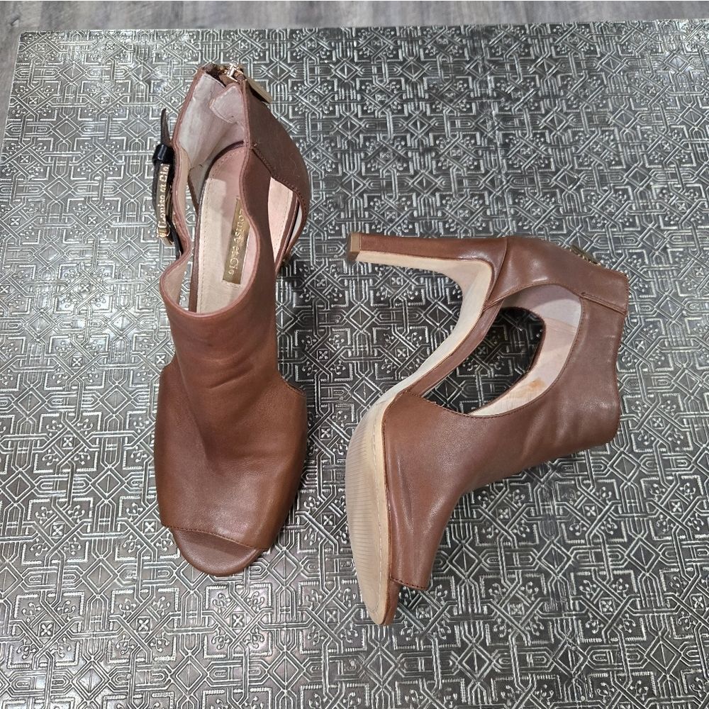 🐢 Louise et Cie Kimba peep-toe ankle booties in brown leather 4" Heel Size 8B
